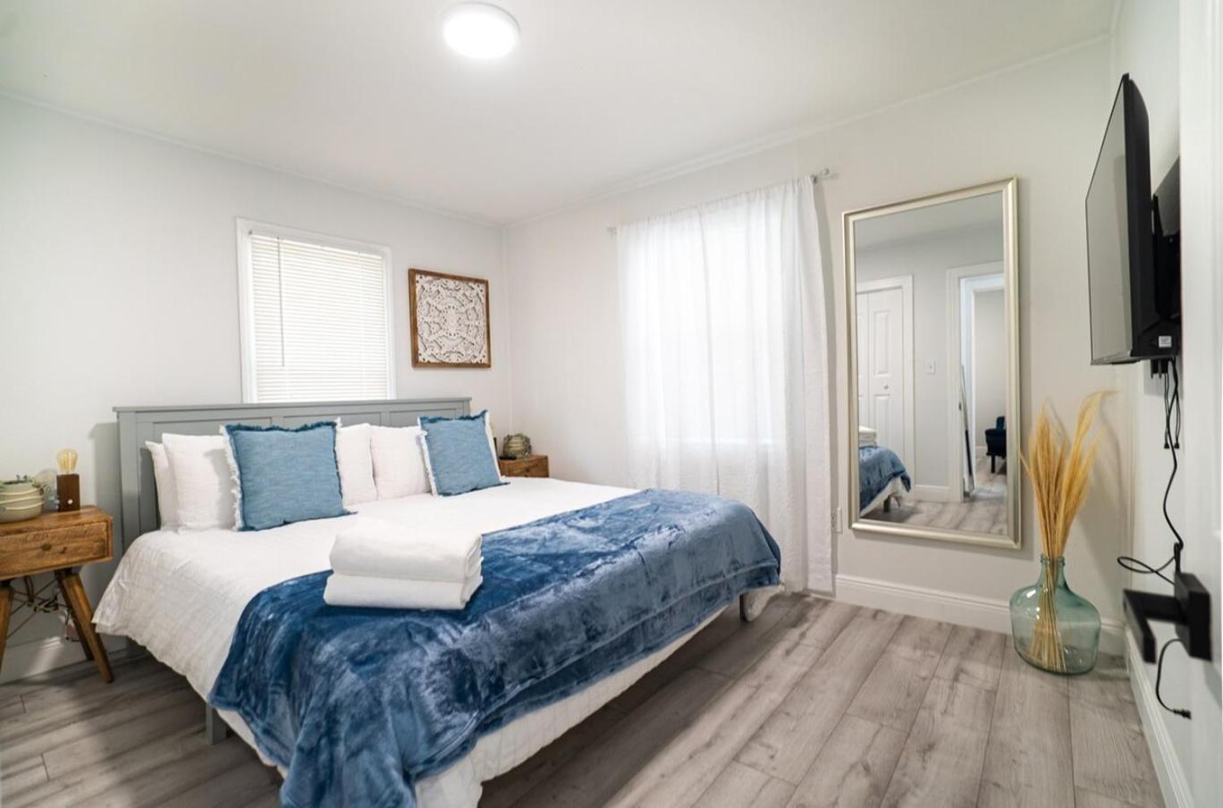 Homey Cozy Newly Renovated Stylish&Chic 7 Guests Τάμπα Εξωτερικό φωτογραφία